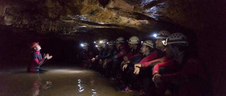 Route aventure dans les grottes de Espluga