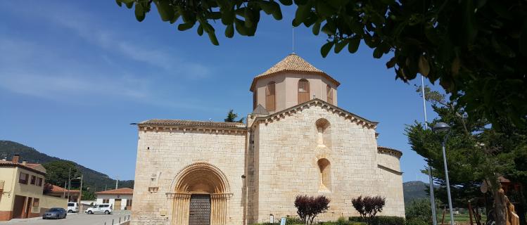 Visita guiada a l'església romànica i al casc antic del Pla de Santa Maria 
