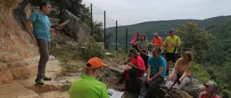 Visites a les pintures rupestre del Mas d'en Llort a Montblanc